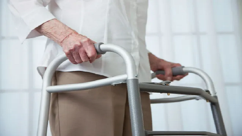 Hướng dẫn tắm khô cho người khuyết tật